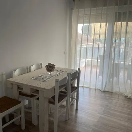 Seaside In Government Apartment Durres