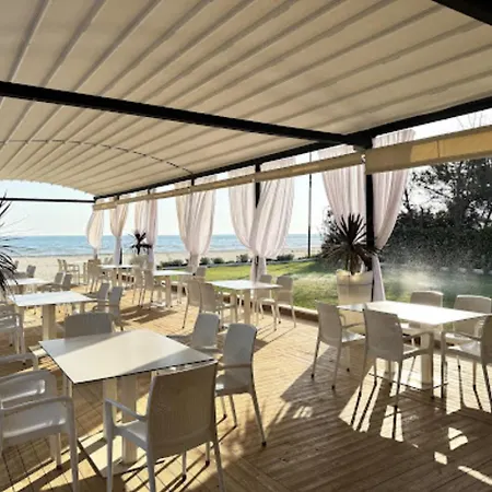 Apartment Seaside In Government